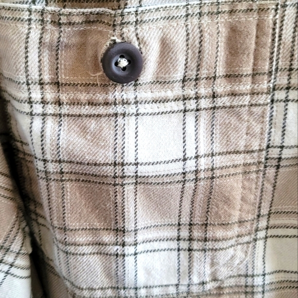 Wrangler Flannel - Picture 3 of 6